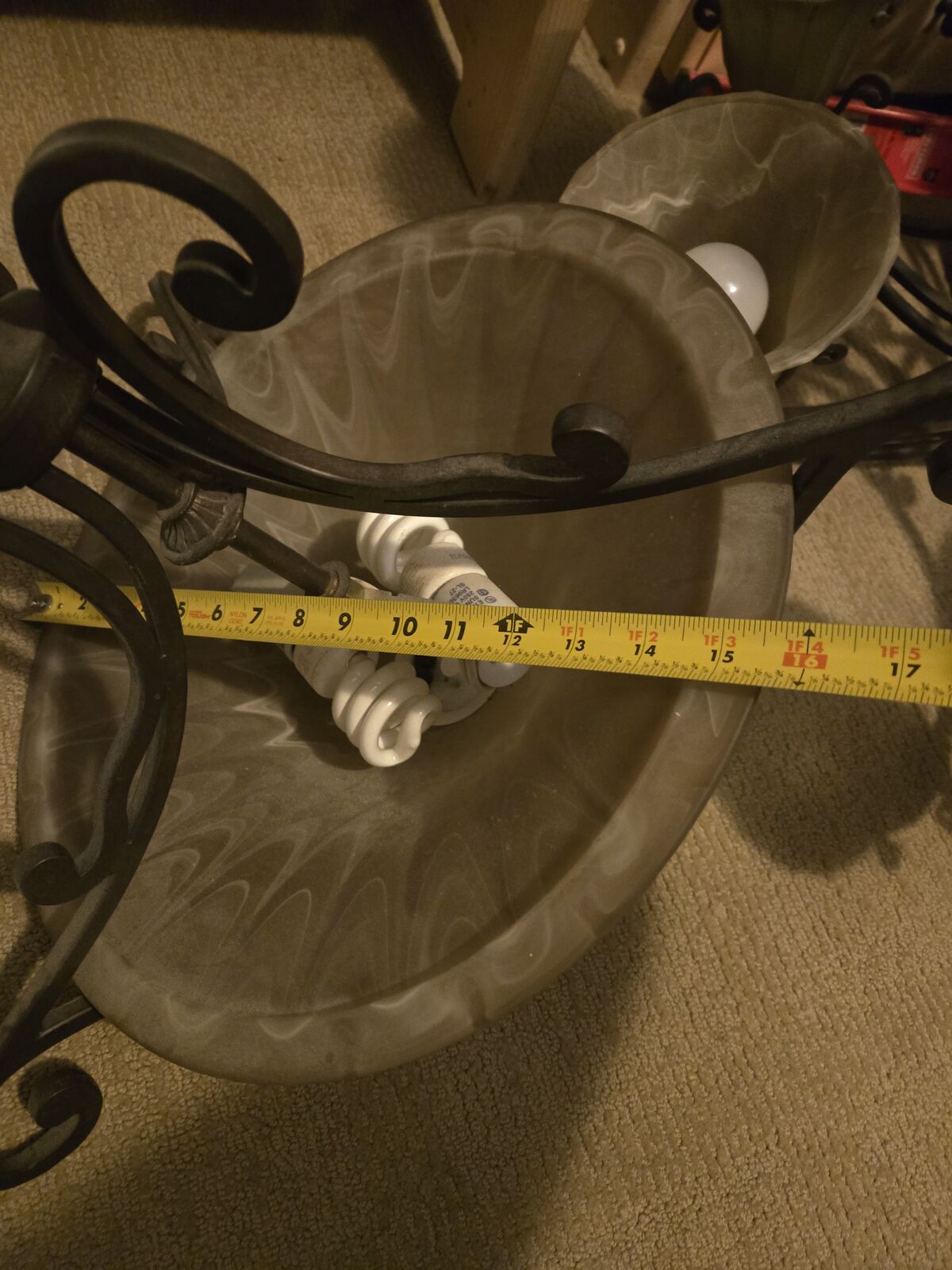 Chandeliers and wall sconces (light fixtures)