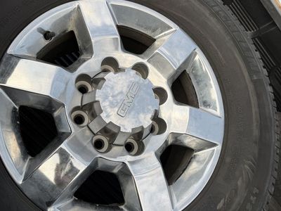 4 gmc wheel take offs. LT275/70R18