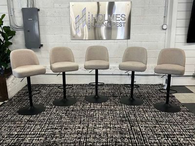COSTCO HIGHLAND GAS LIFT ADJUSTABLE STOOL!!