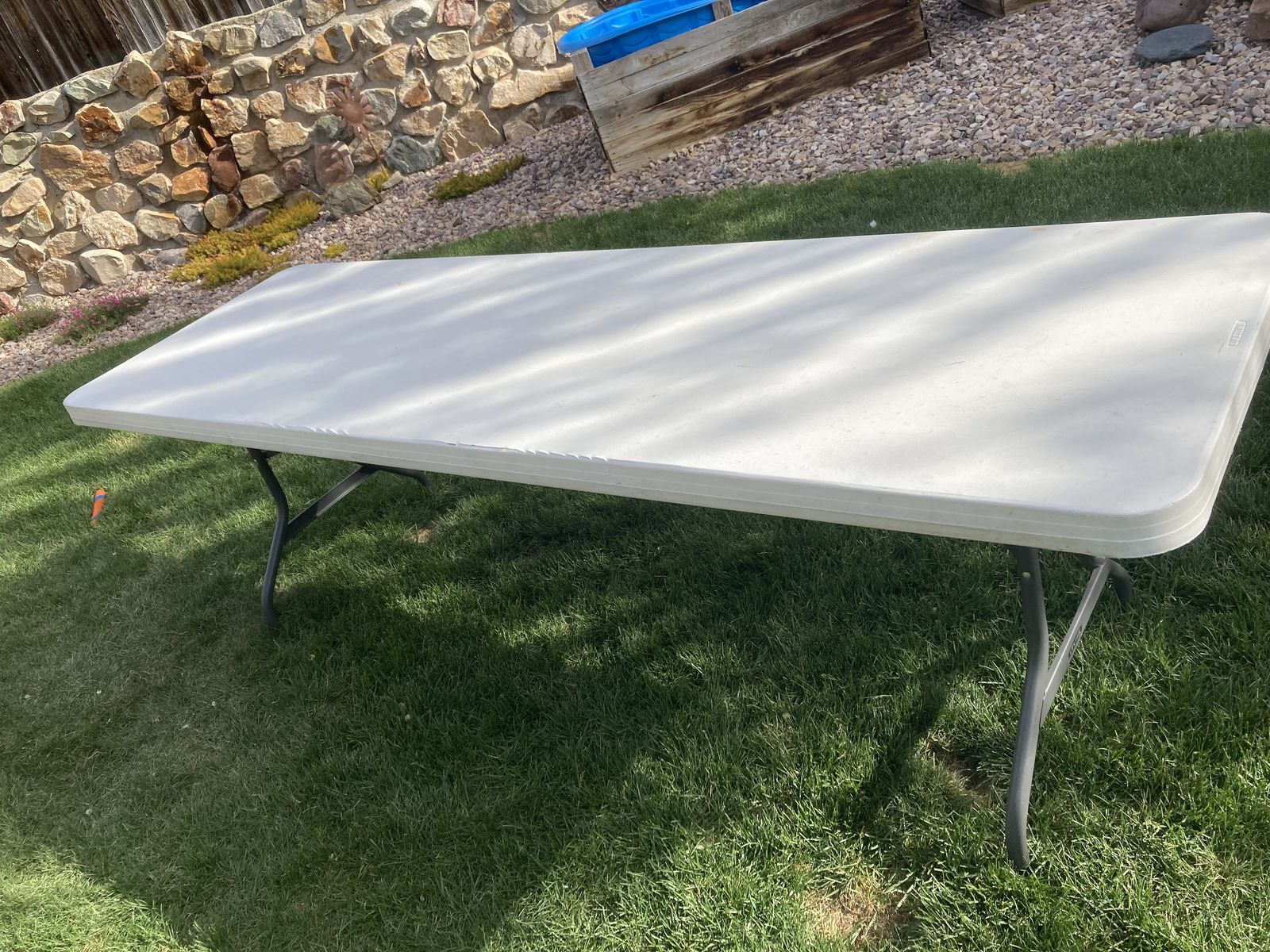 Lifetime 8 foot table with folding legs