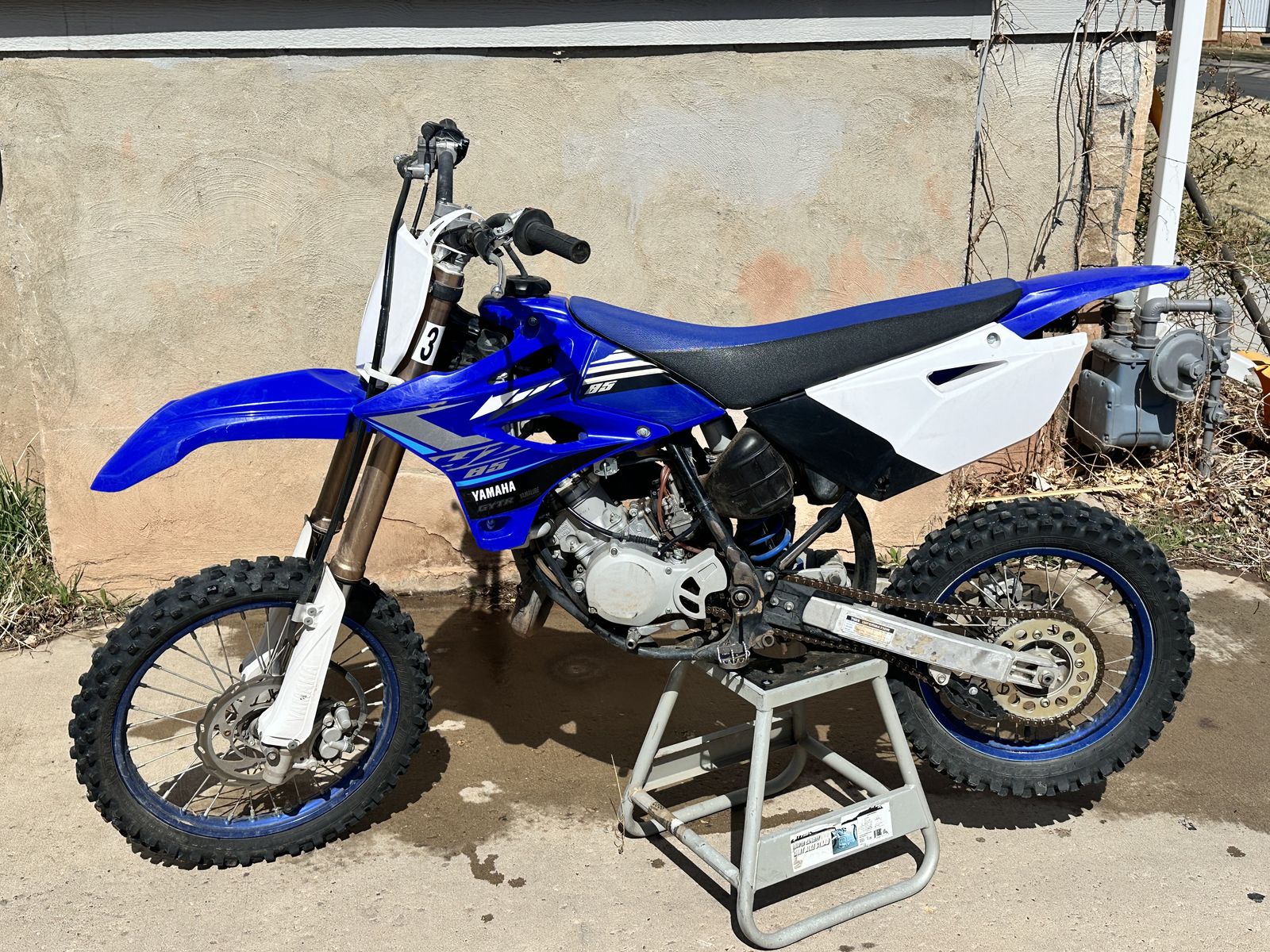 2019 YZ 85