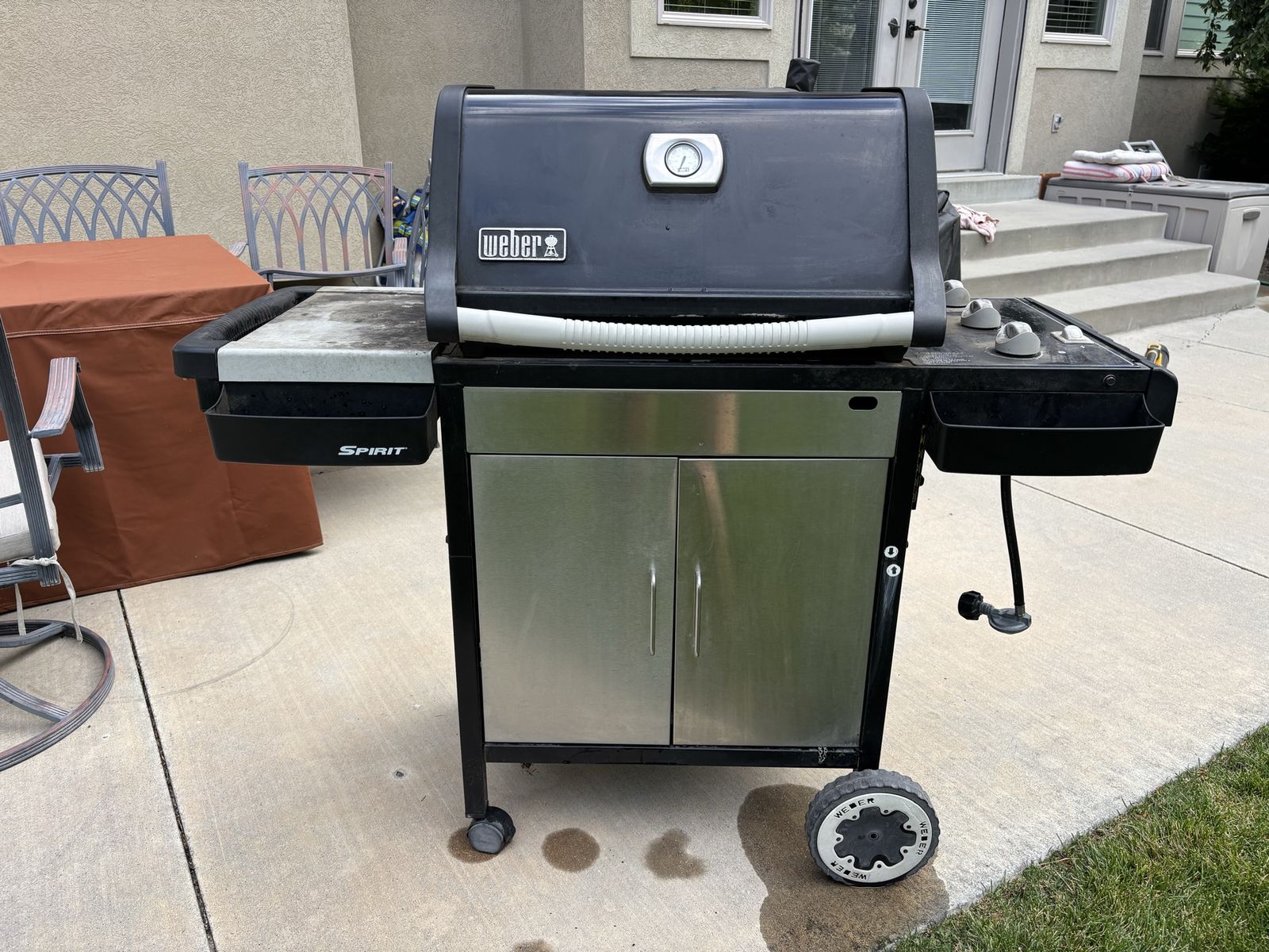 Weber Spirit 3-Burner Gas Grill