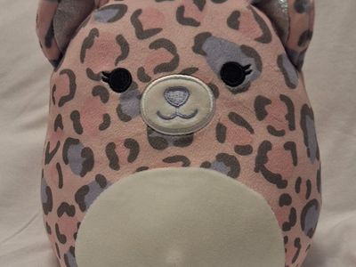 Squishmallows Dallas the Leopard Plush Pink Purple 8 Inch