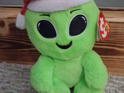 Ty Beanie Boos Comet Green Alien Plush Stuffed Animal Santa Hat Holiday Christmas 6 Inch