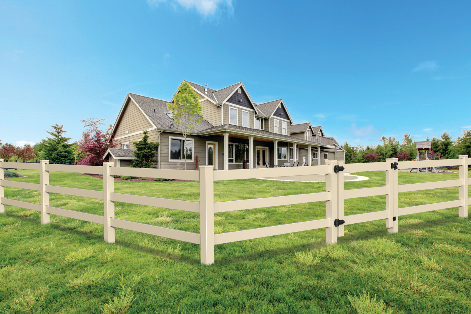 Vinyl Fence-CLEARANCE