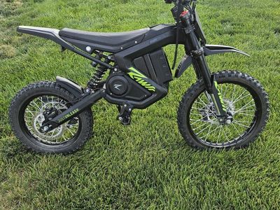 Rawrr Mantis mini R17