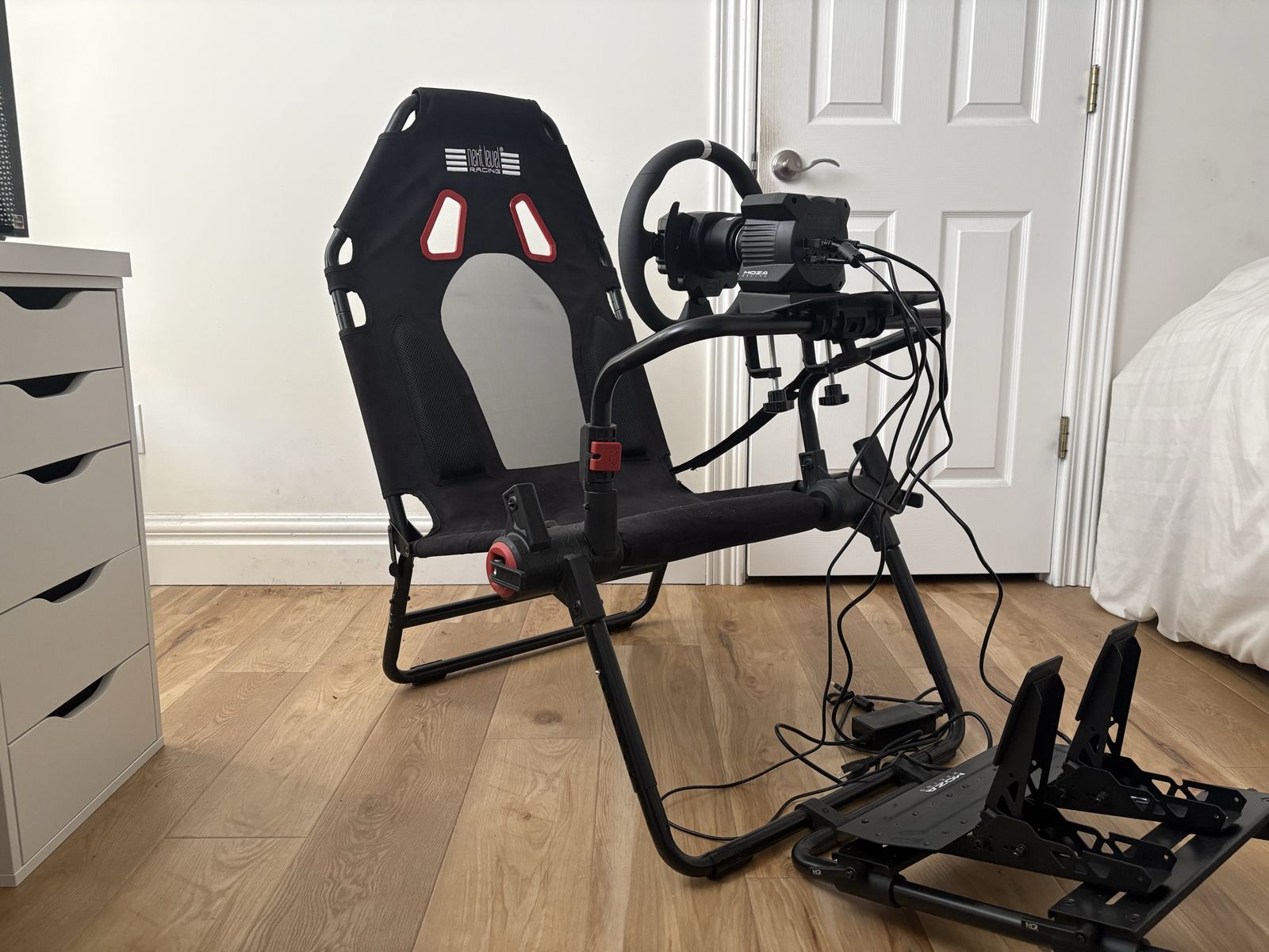 Racing Sim, MOZA R3 Wheel & Pedals