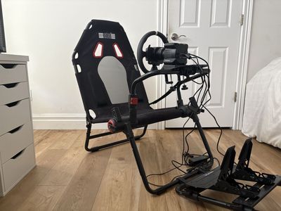 Racing Sim, MOZA R3 Wheel & Pedals