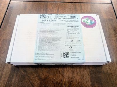 Mini One Balloon Button-BRAND NEW IN BOX 14fx1.2cm