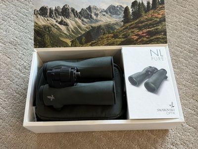 Swarovski NL Pure 12x42