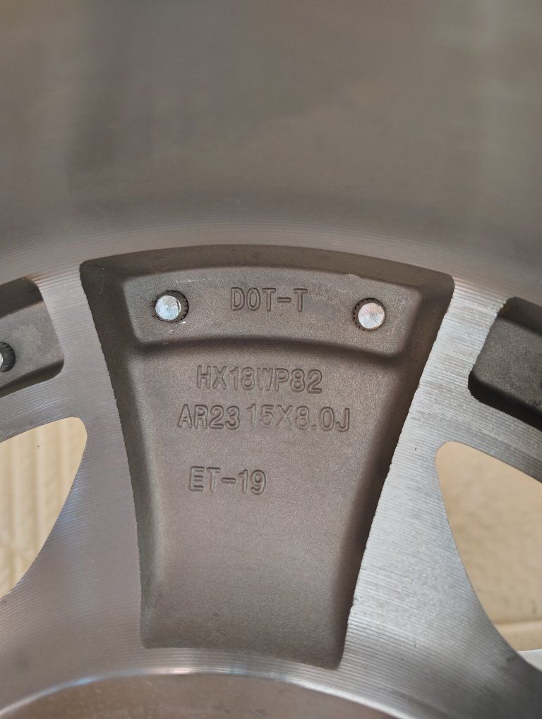 Main image 3