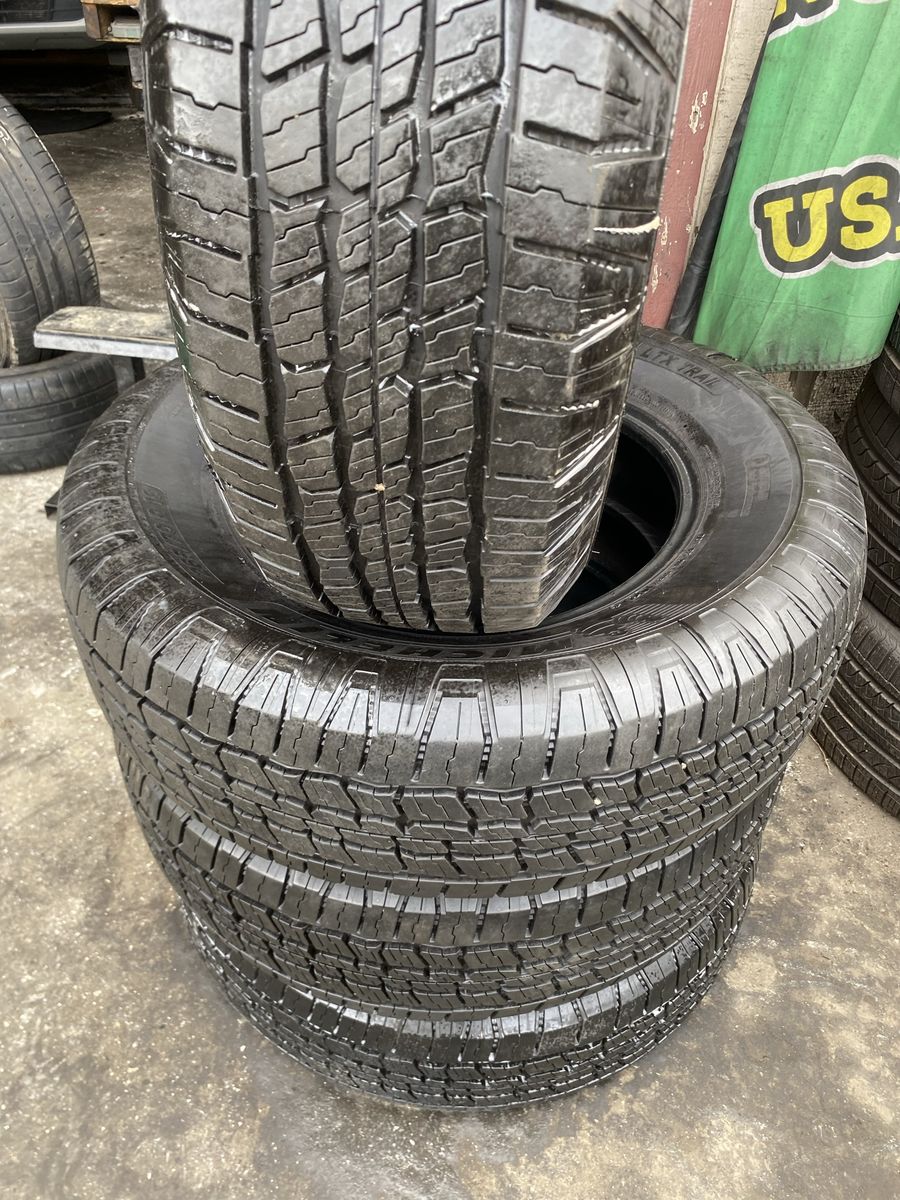 4 TIRES MICHELÍN P265-70-18 LTX 95% TREAD  GOOD CONDITION LAK NEW