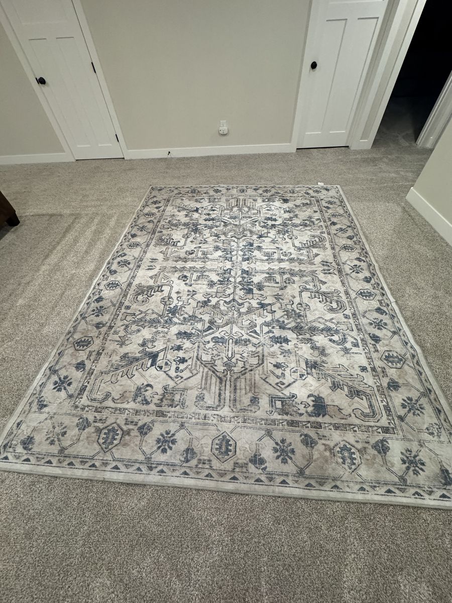 Washable 8x10 rugOriental Style Area Rug in Blue and Cream