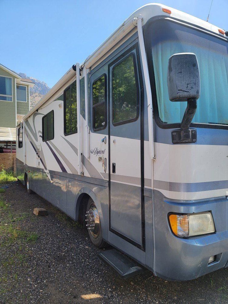 40 ft 2000 Monaco Diplomat Diesel Pusher Motorhome