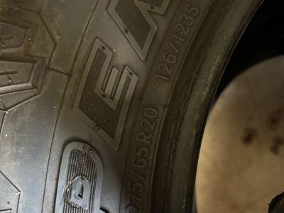 275 65 R20 Toyo tires