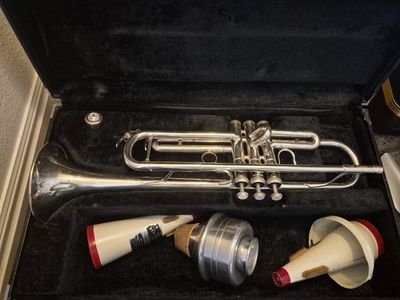 Yamaha Intermediate Silver Trumpet with Guarantee