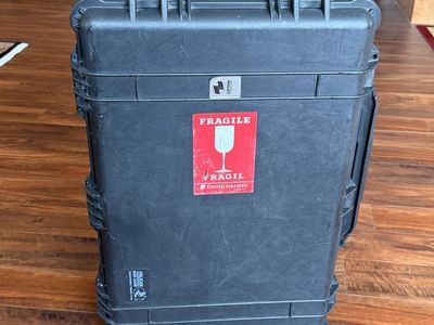 Pelican 1650 wheeled hard case w/foam interior