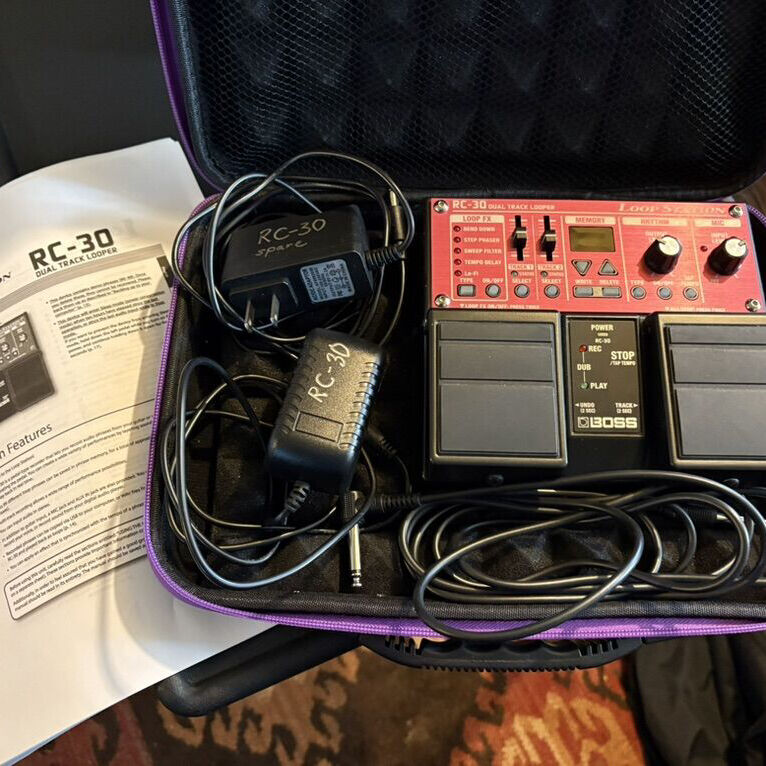 RC-30 Looper With Manual, case & Power Supply