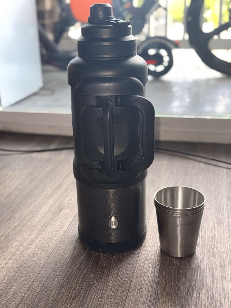 TAL Zeus 4 Liter insulated bottle