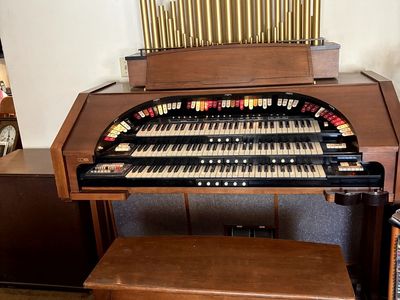 Full working Organ with Full Pedal and Chimes
