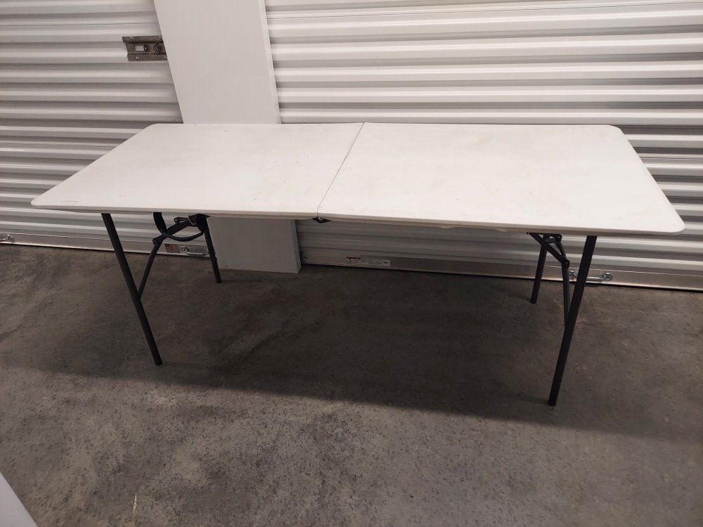 6 foot folding table, outdoor party,picnic,camping