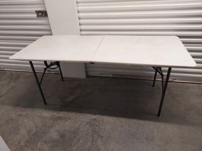 6 foot folding table, outdoor party,picnic,camping