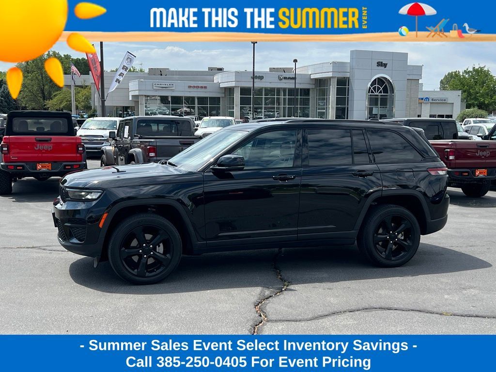 2023 Jeep Grand Cherokee Altitude