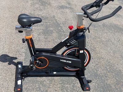 Yosuda Indoor Cycling Exercise Bike - Magnetic Resistance, 45lb Flywheel, 4-Way Adjustable Exercise Bike