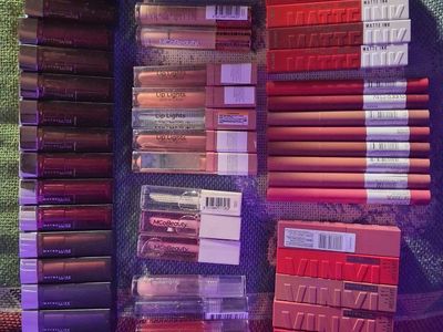 Maybelline Super Stay Lip Lot - Matte Ink, Vinyl Ink & Lip Lights - New Condition Makeup Bundle