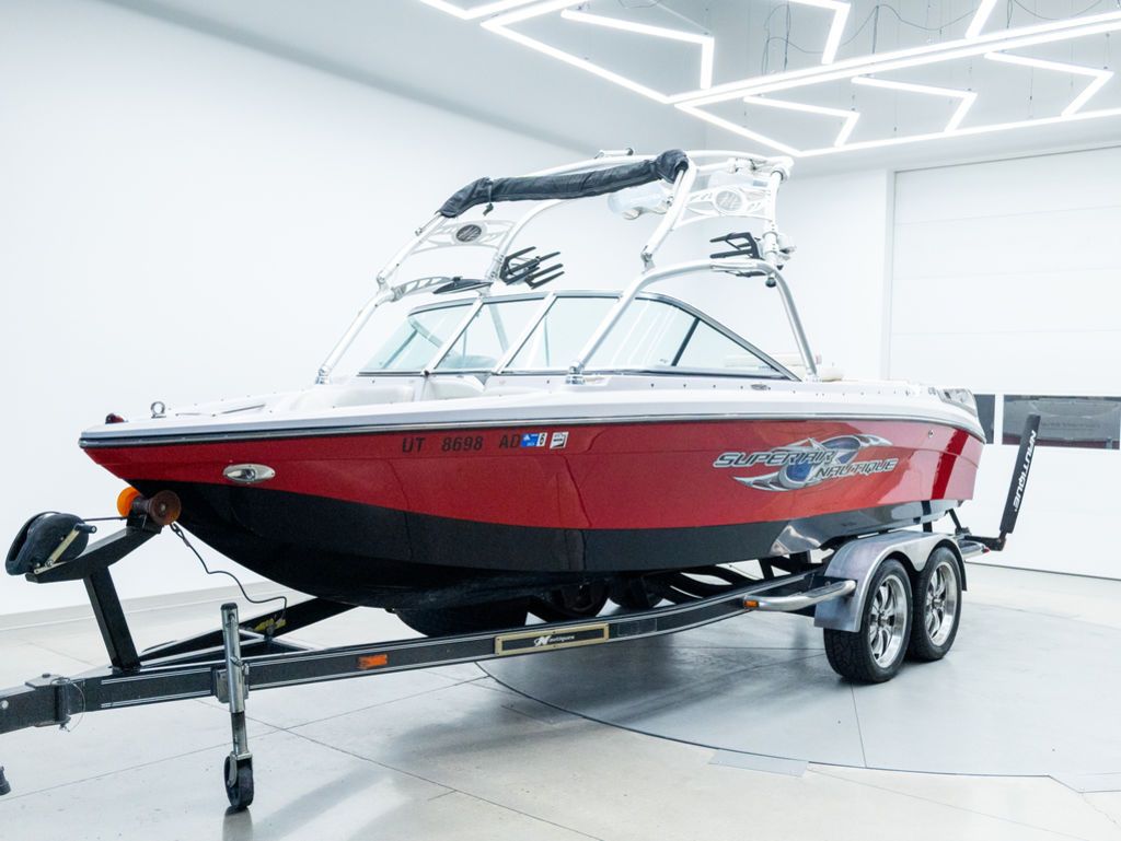 2006 Correct Craft 222