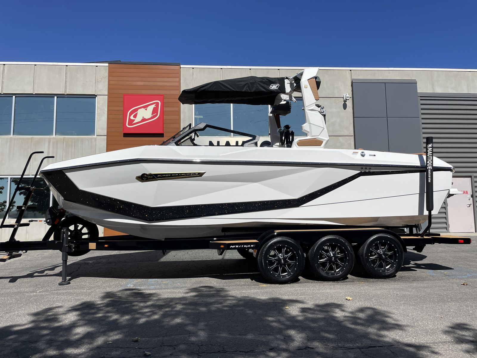 2025 Nautique G23 with ZZ8S 630HP SuperCharged Power Plant.  ONLY 2 HOURS!