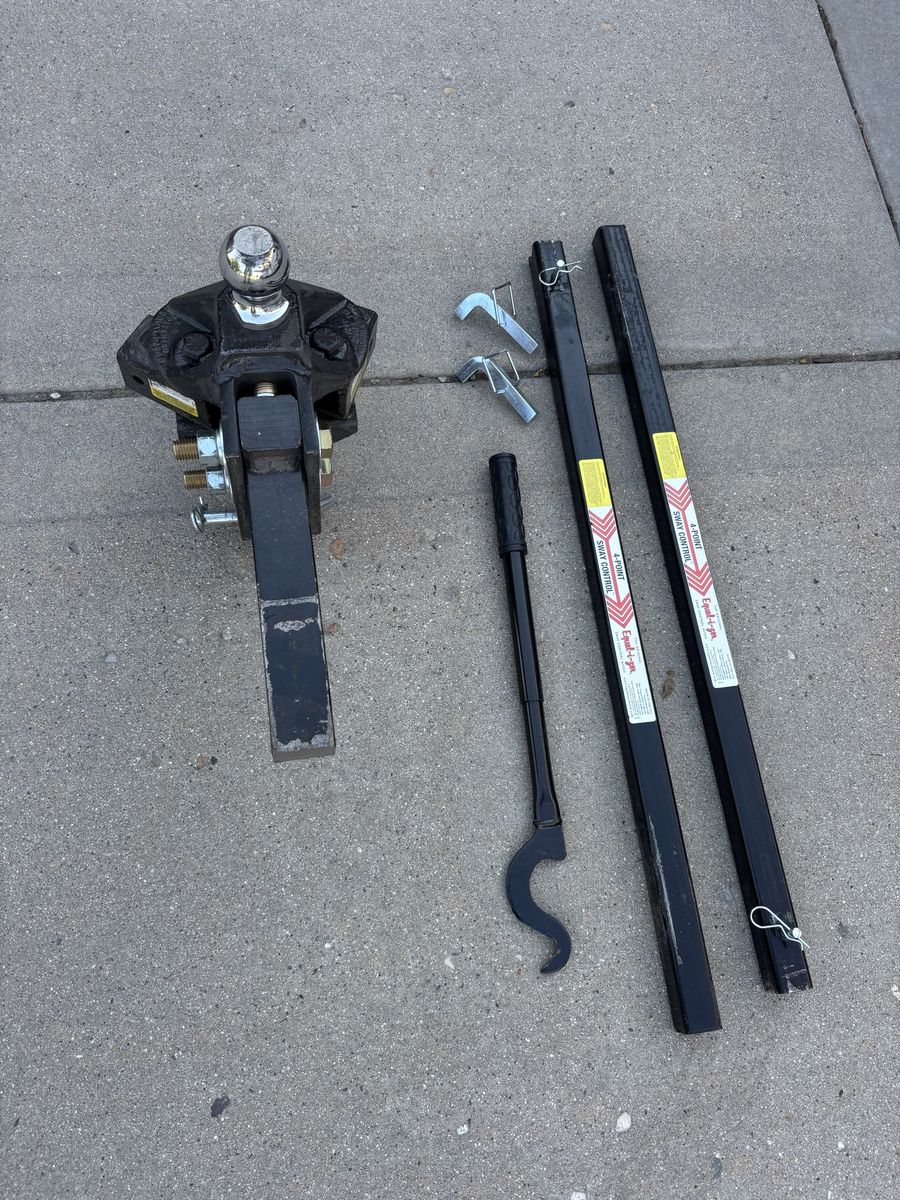 Equal-i-zer 4-Point Sway Control Hitch System 14,000 lbs GTW Model 90-00-1400 2-5/16 Ball