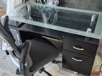 Realspace Sutton Executive Glass Desk & Ergonomic Chair Set