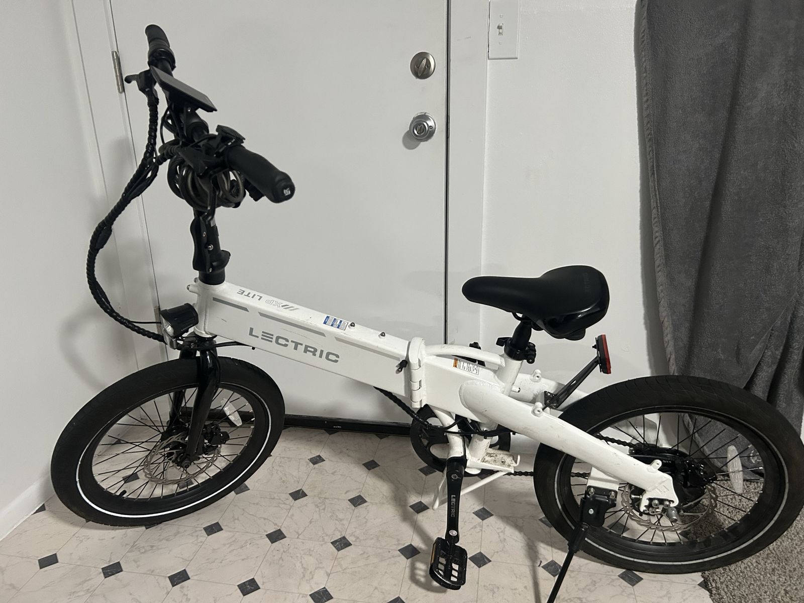 Lectric XP Lite Electric Folding Bike White Used