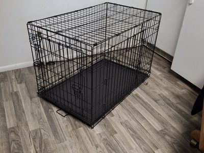 Medium sized steel dog crate