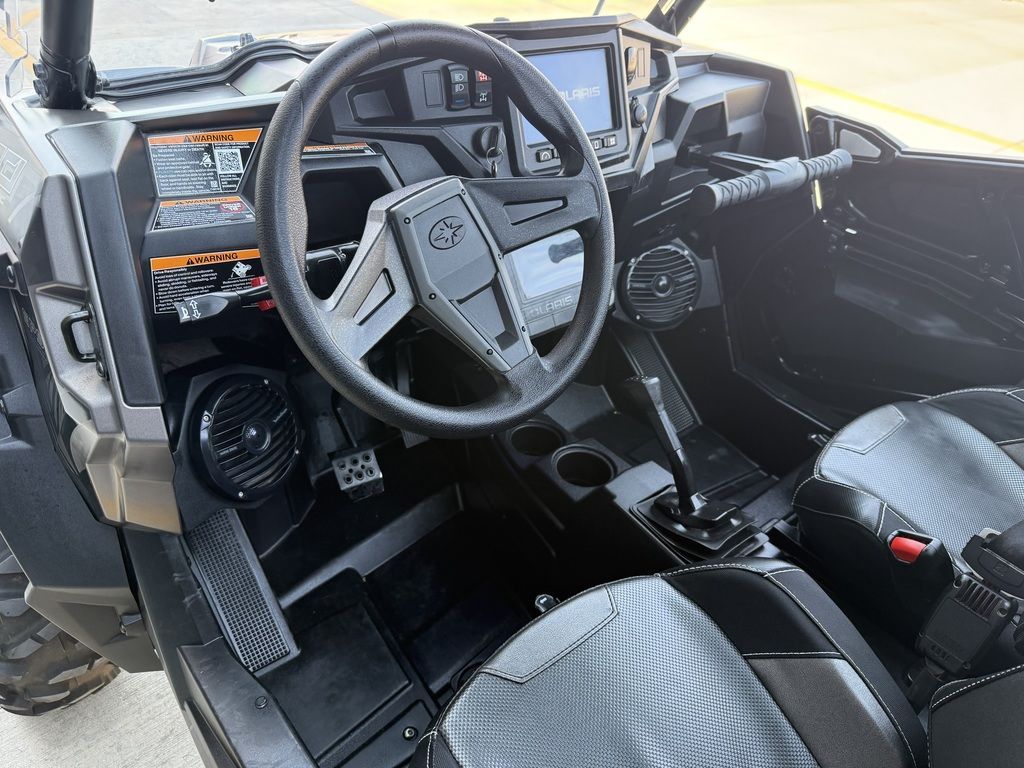 Main image 5