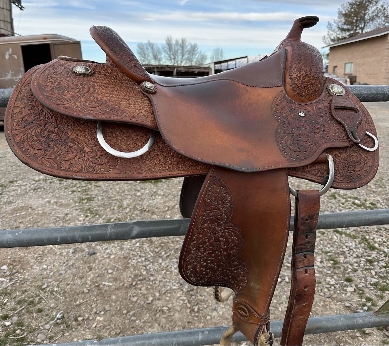 Clint herring reining saddle