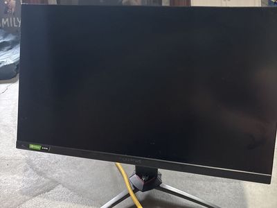 Monitor for well with keyboard and mouse