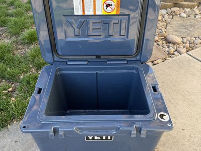 Yeti Cooler 35