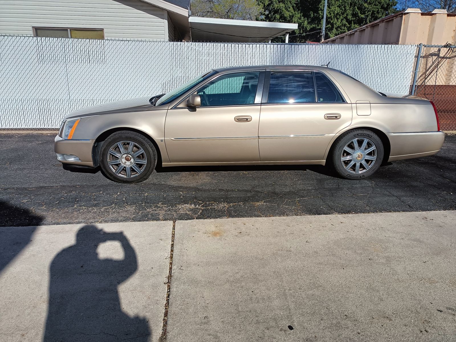 2006 CADILLAC DTS Luxury III