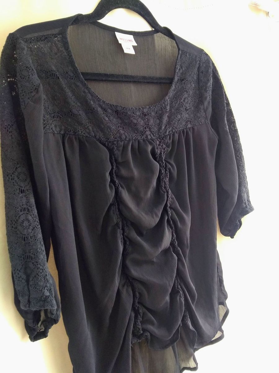 Cute Layering Blouse - Lightweight & Dressy