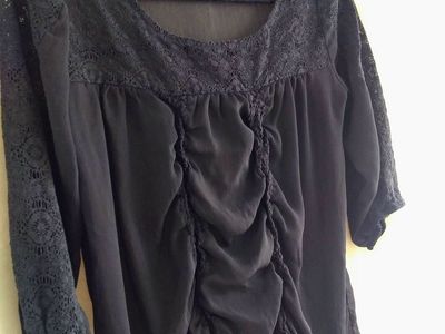 Cute Layering Blouse - Lightweight & Dressy