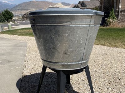 Vintage Style Vanilla Coke Galvanized Beverage Tub Cooler with Stand & Drain