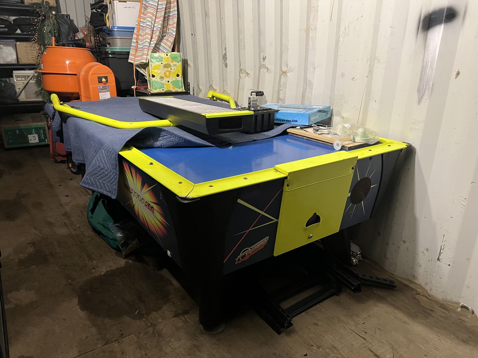 Dynamo Air Hockey Table