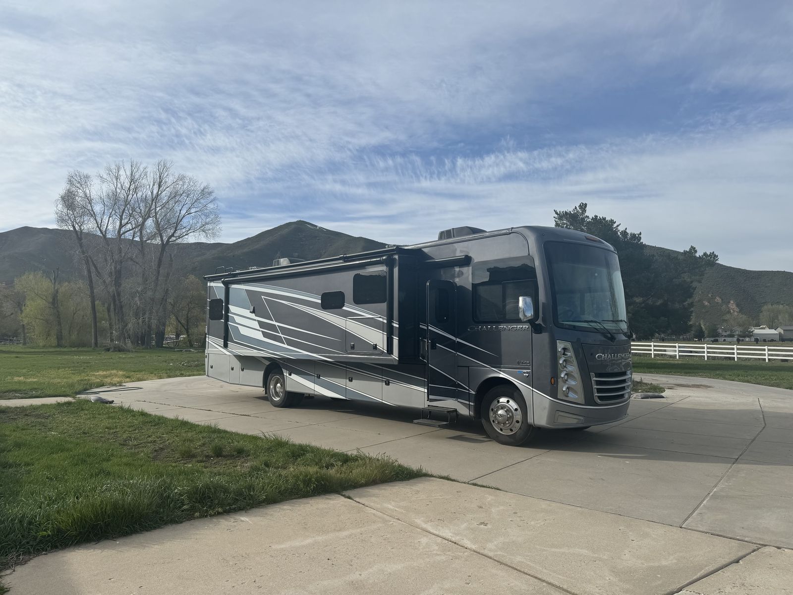 2023 Thor Challenger 36 FH