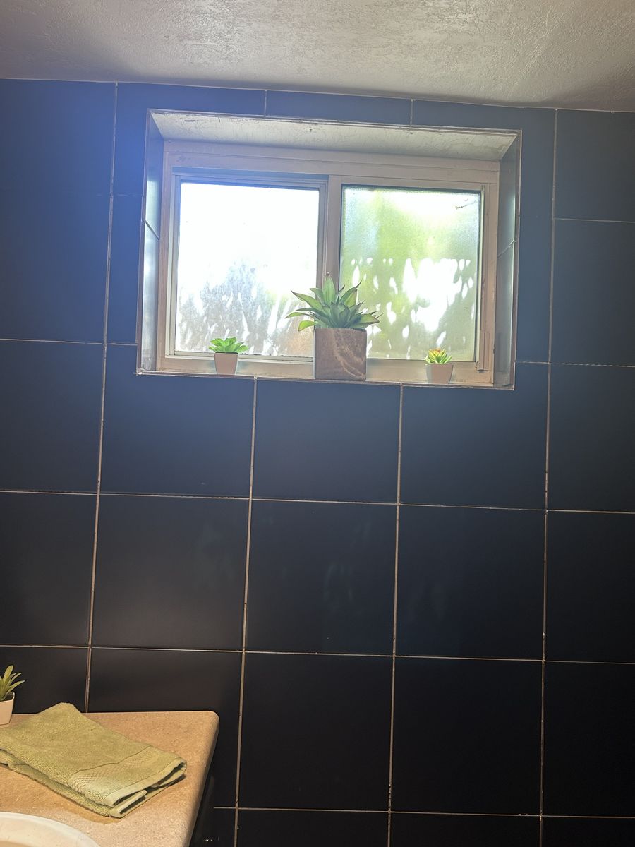 12 x 12 Black Ceramic Tile