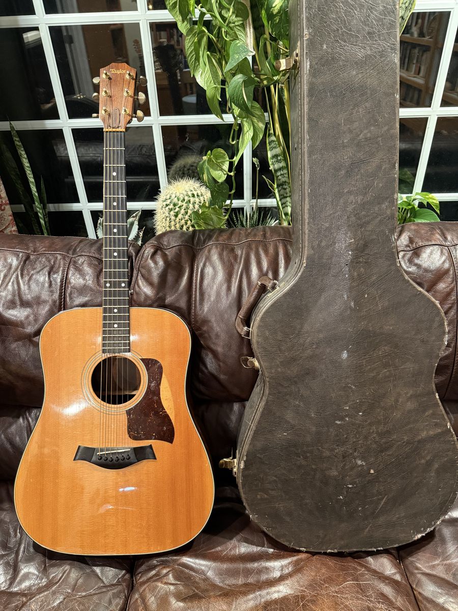Taylor 710 Dreadnought Acoustic Guitar