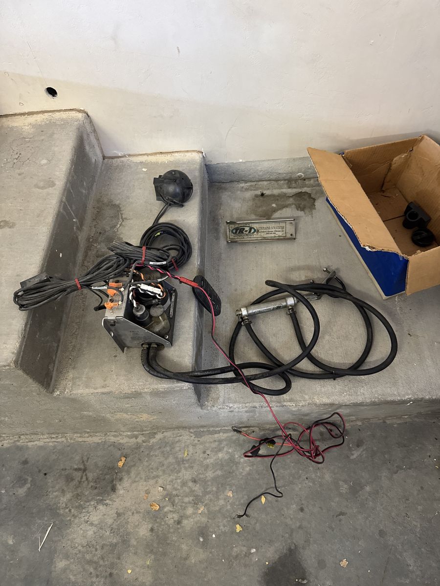 Main image 3