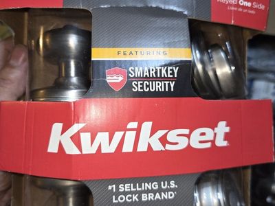 Kwikset SmartKey Security Entry Door Knob & Deadbolt Security Set - Keyed One Side