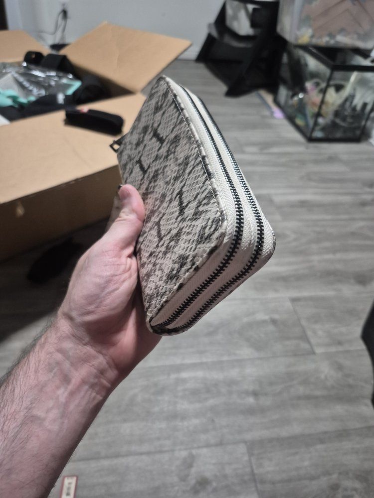 womens wallet